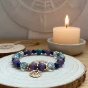 Bracelet en Pierres semi-précieuses Breloque dorée signe du zodiaque Bélier (6 po (très petit), Agate) (Modifier avec l'IA) (2).webp