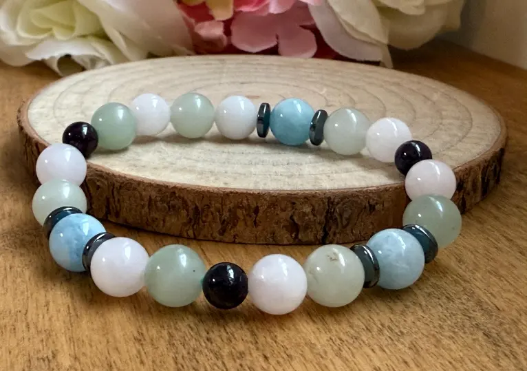 Gemstones Minimalist and delicate bracelet ~ Heart health ~