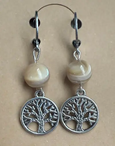 Boucles d'oreilles en Pierre semi-précieuse ~ Apaisement ~ Dormeuse en acier inoxydable et breloque Arbre de vie